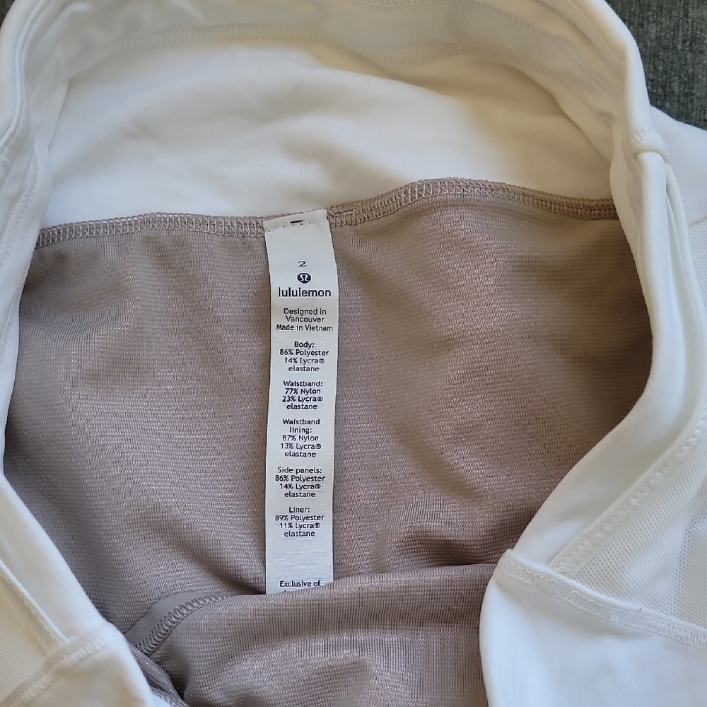 Lululemon Athletica White Athletic Shorts with Layered Design - Picture 4 of 4